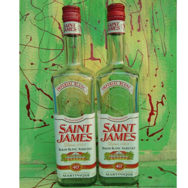 Botol bekas minuman keras import Saint James