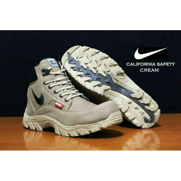 SEPATU UJUNG BESI TRACKING CALIFORNIA SAFETY BOOTS SHOES