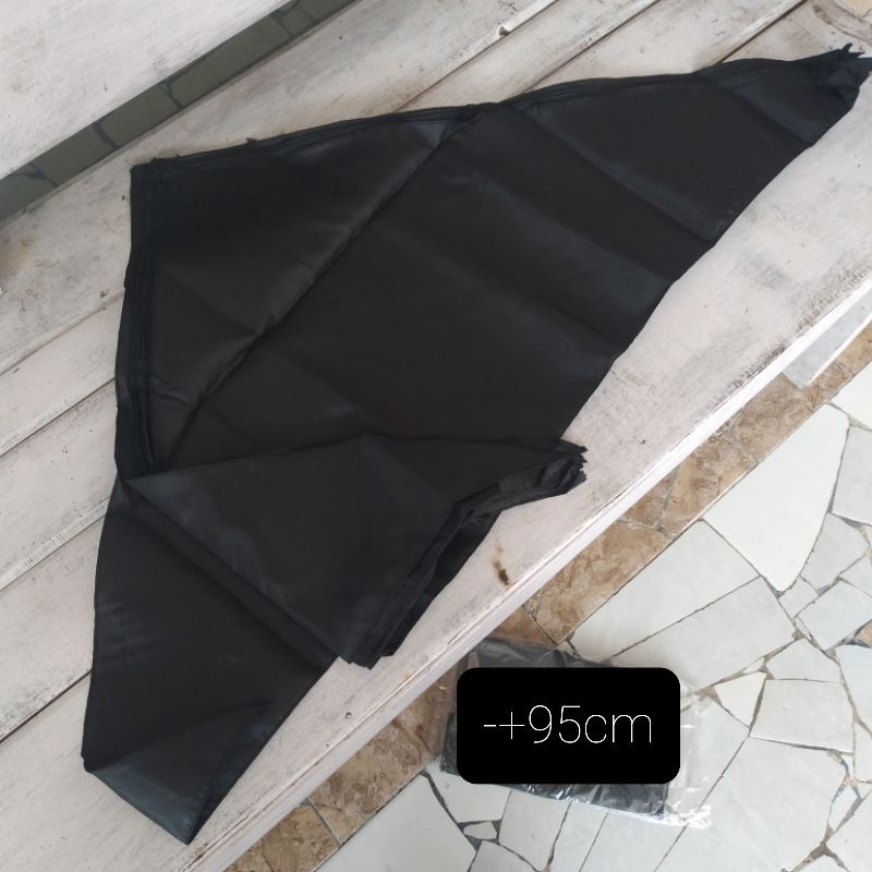 Syal hitam polos eceran