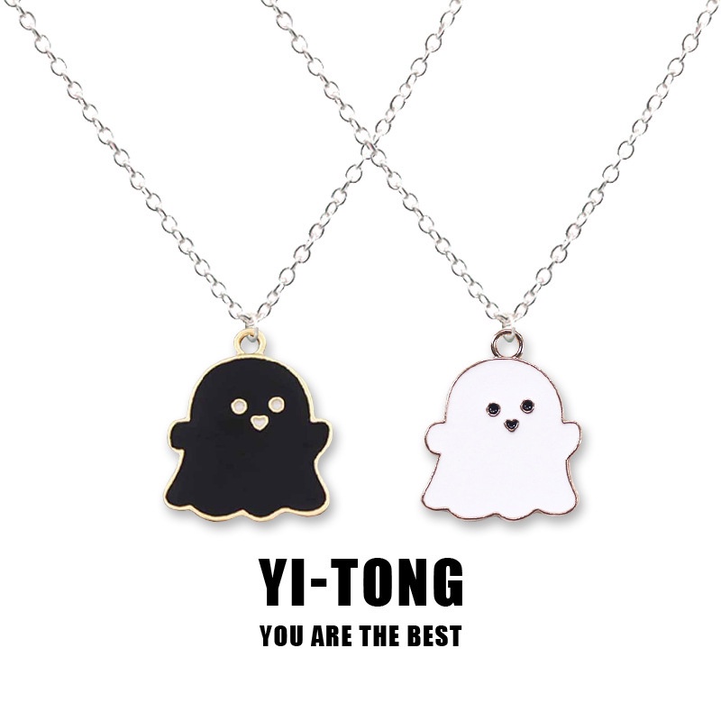 Unik Kalung Hantu Hantu Hitam Putih Perempuan ins Manis Keren Kreatif Hip Hop Fashion Niche Halloween Hadiah Liontin