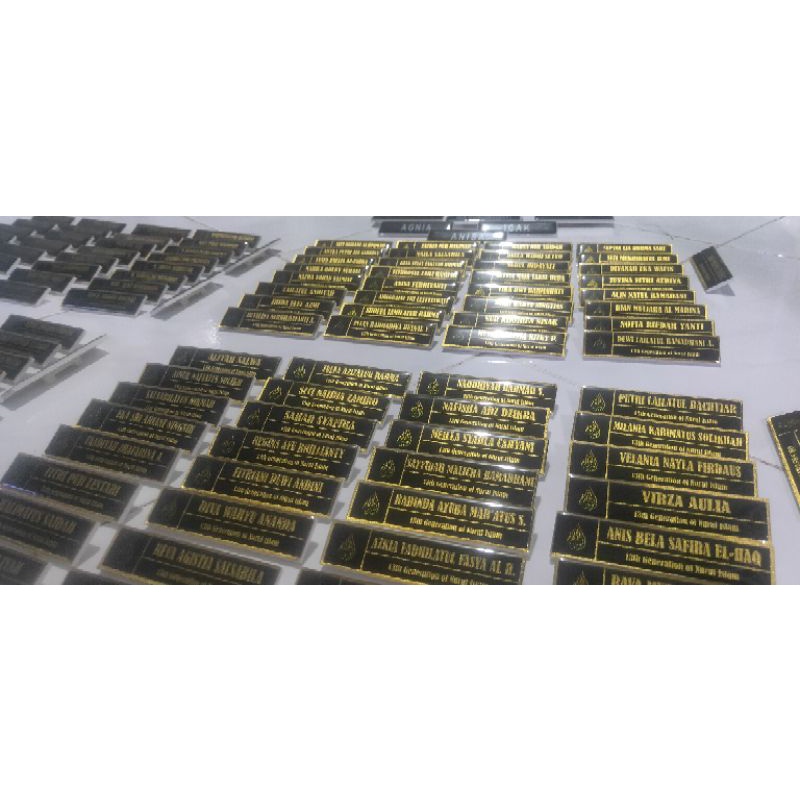 

Name Tag - Nama Dada murah - name tag tebal - name tag custom