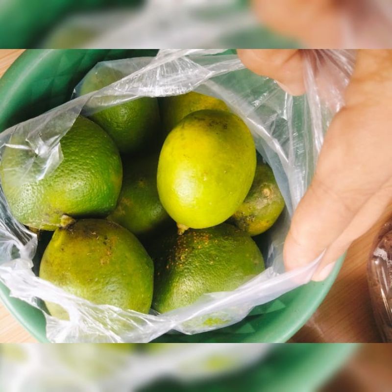 

JERUK NIPIS JERUK SAMBEL JUAL 1/2 KG
