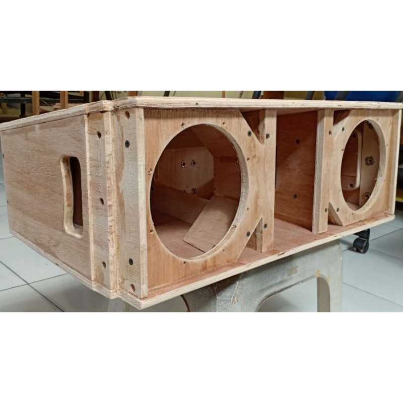 

Potongan Papan Box Line Array MT28 2x8in 2x1in