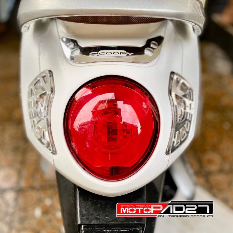 GARNISH GARNIS ATAS LAMPU BELAKANG SCOOPY GARNIS BUNTUT SCOOPY