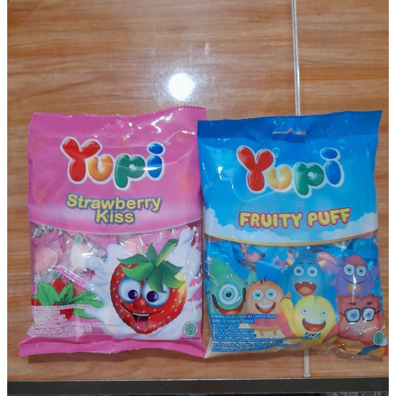 

Yupi kiss , fruity puff Sak