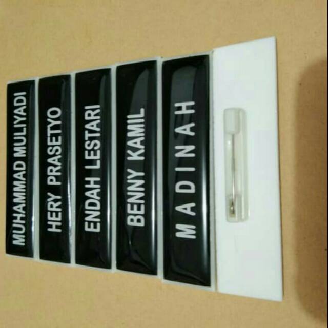 

Bahan Name tage / nama dada