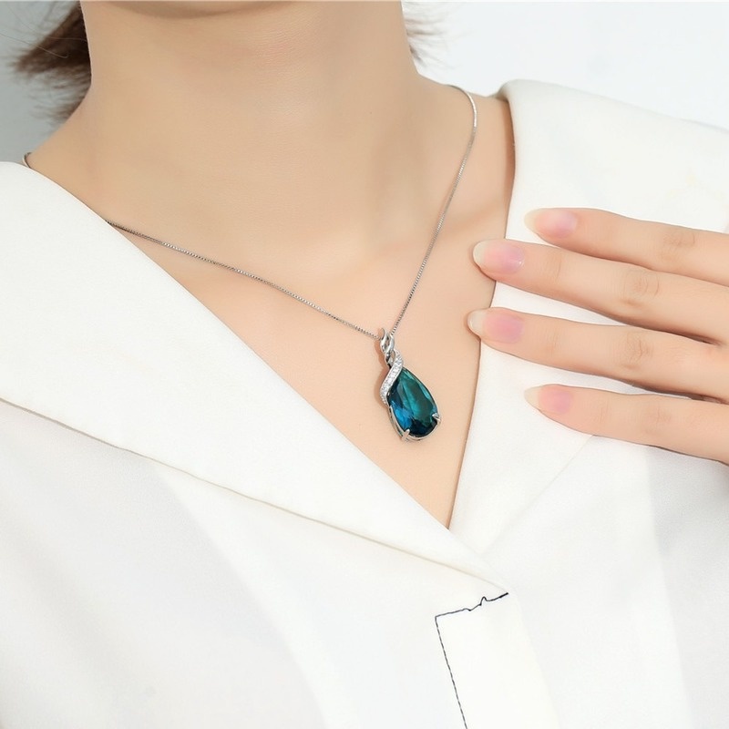 [Ready Stock]Fashion 925 Silver Drop-Shaped Sapphire Blue Crystal Pendant Necklace