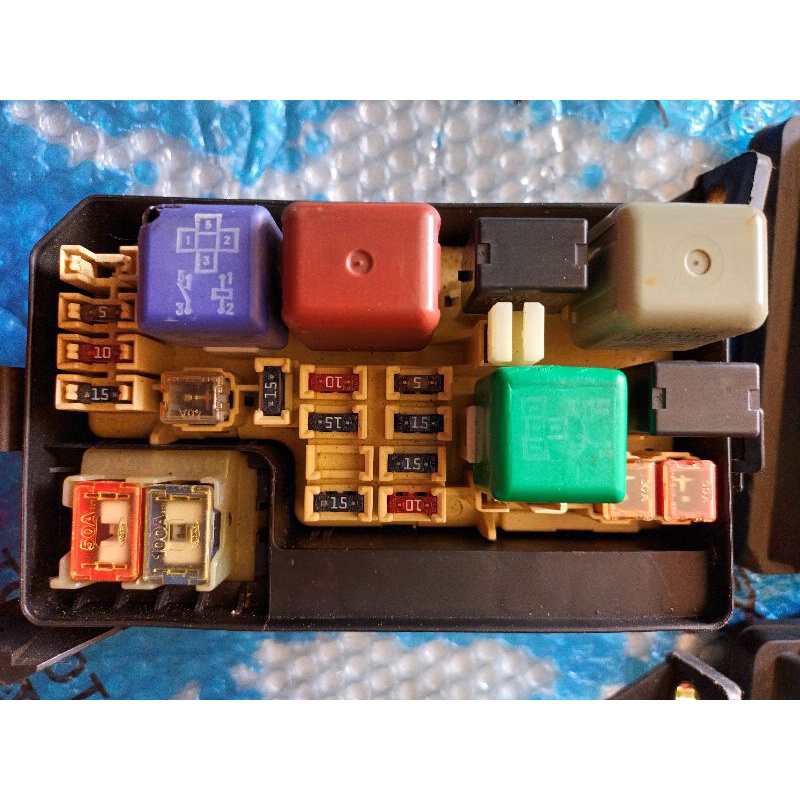 Fuse box toyota all new corolla 1.8