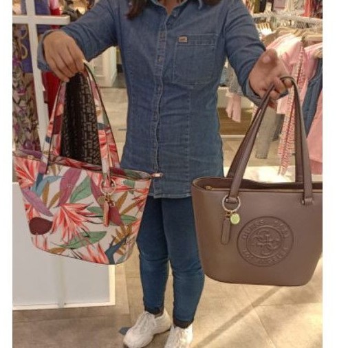 GUESS TOTEBAG ORIGINAL TAS TOTEBAG GUESS ORI MOTIF