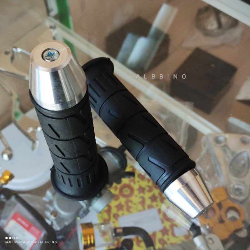 Paket Promo Grip Kaze + Jalu Stang Setang Crom Crome Handgrip Hand Grip Handfat Hand Fat Kaze Plus Jalu Stang Setang Chrome Chrom Hand Grip Pegangan Kaze Universal Bisa Untuk Semua Motor