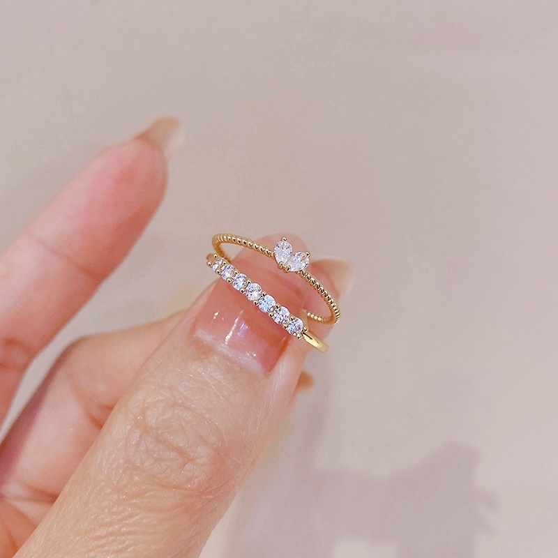 2pcs / set Cincin Zircon Flash Bentuk Hati Gaya Korea Untuk Wanita