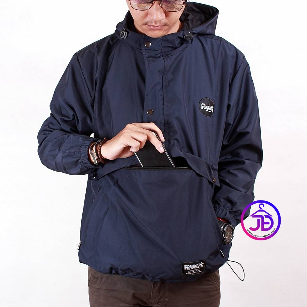 [ BISA COD ] JAKET PRIA PARASUT TASLAN WINDBREAKERS / JAKET CAGOULE COWOK TERBARU ANTI AIR WATERPROOF WINDPROOF ORIGINAL DISTRO TERMURAH BIG SIZE JUMBO M L XL XXL XXXL