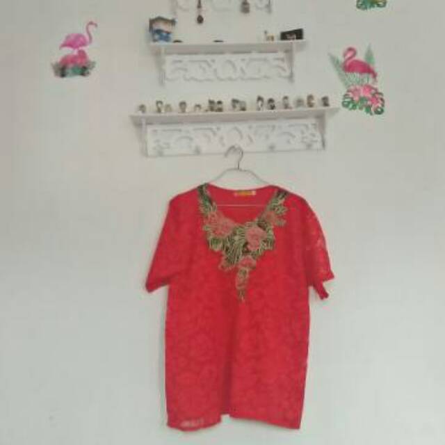 Pakaian baju fashion atasan blouse wanita cewek perempuan brokat merah import baju natal