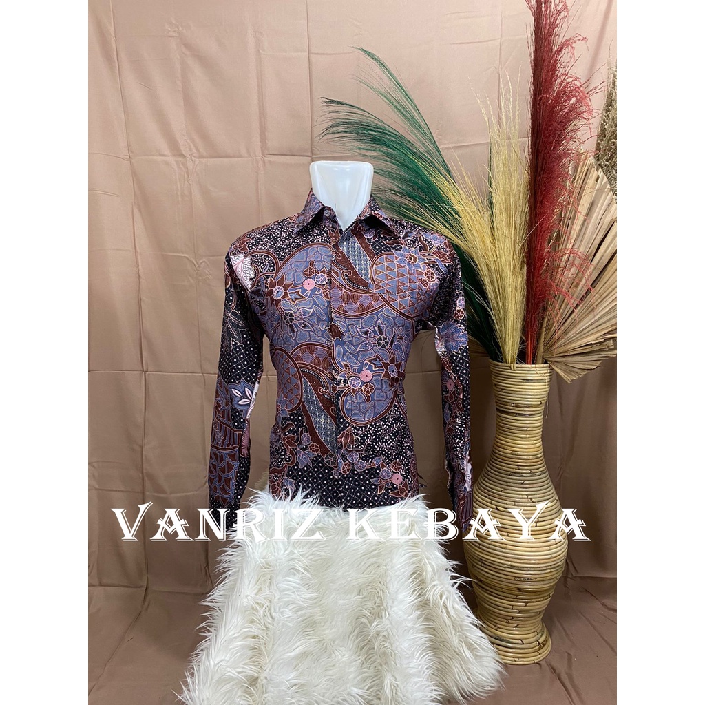 Vanriz Kebaya-Kemeja Batik Pria Lengan Panjang