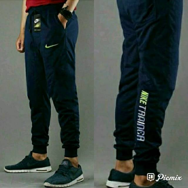 nike jogger trainers