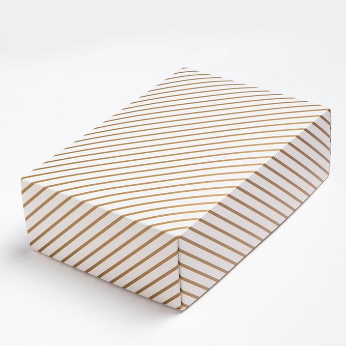 

[COD] Golden Stripe Medium Box [COD]