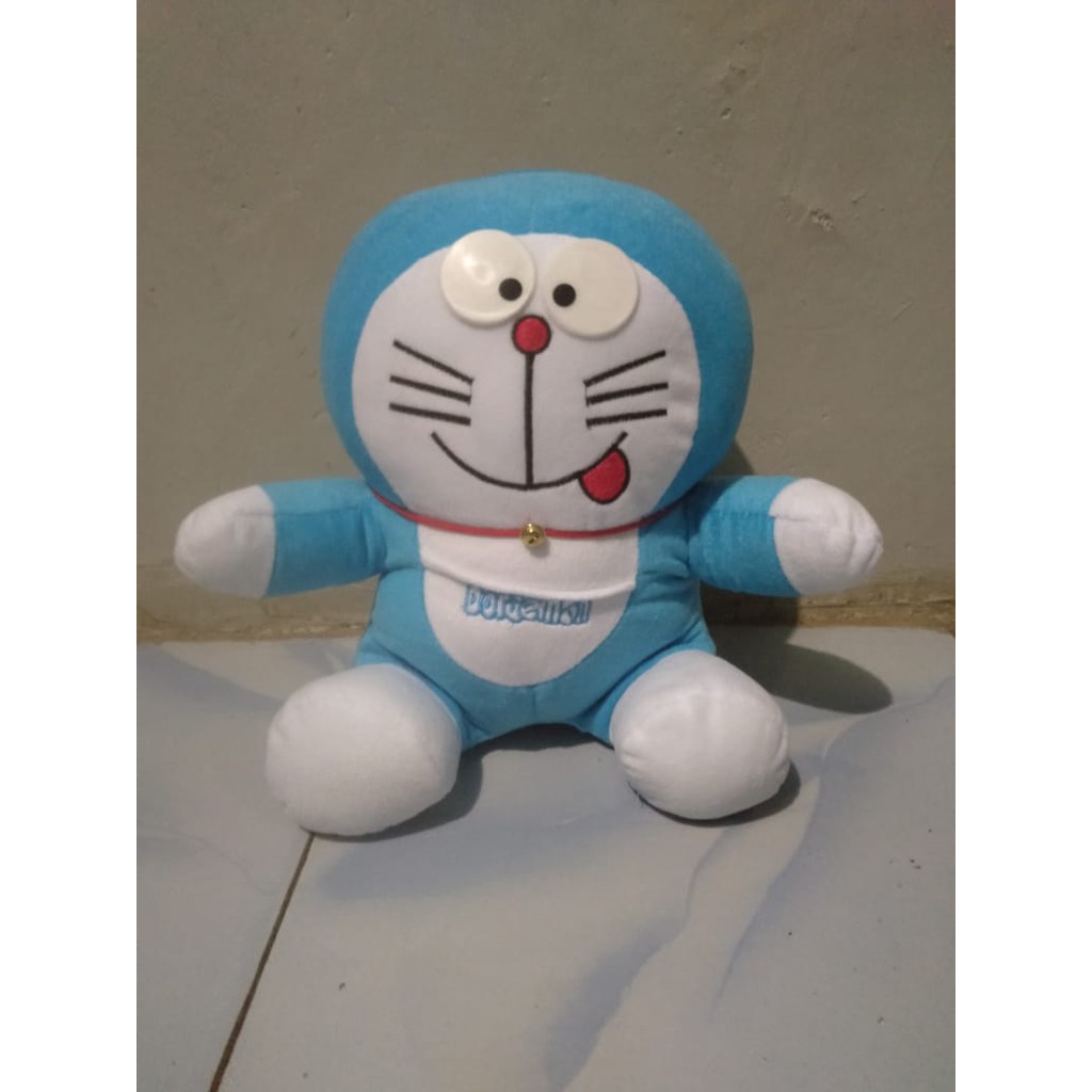 Boneka Doraemon Size L [tinggi 33cm]