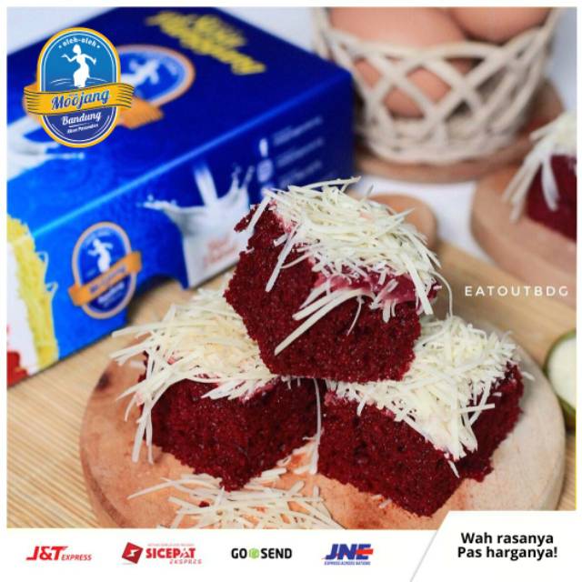 [KHUSUS P. JAWA] Bolu Susu Panggang Red Velvet Durian Moojang Bandung bolu susu filling durian dengan topping keju