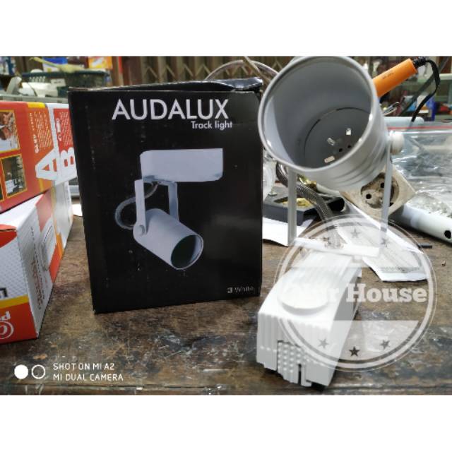 fiting kap lampu sorot rell led track light fiting tusuk MR 16 AUDALUX