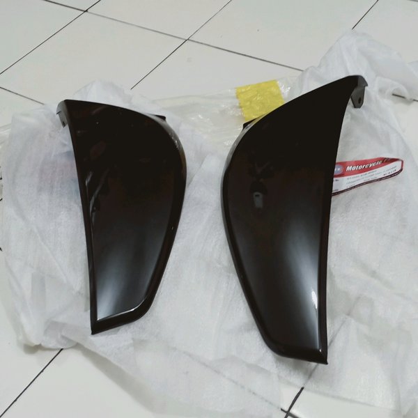 sayap kap tebeng mio J 54P set kanan dan kiri hitam non original