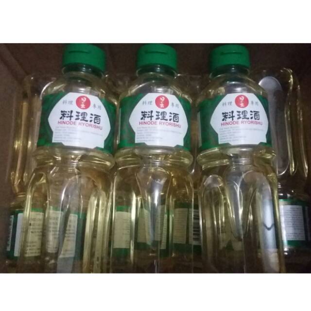Hinode Ryorishu Cooking Sake
Japanese Cooking White Wine
Arak Masak Jepang
500ml