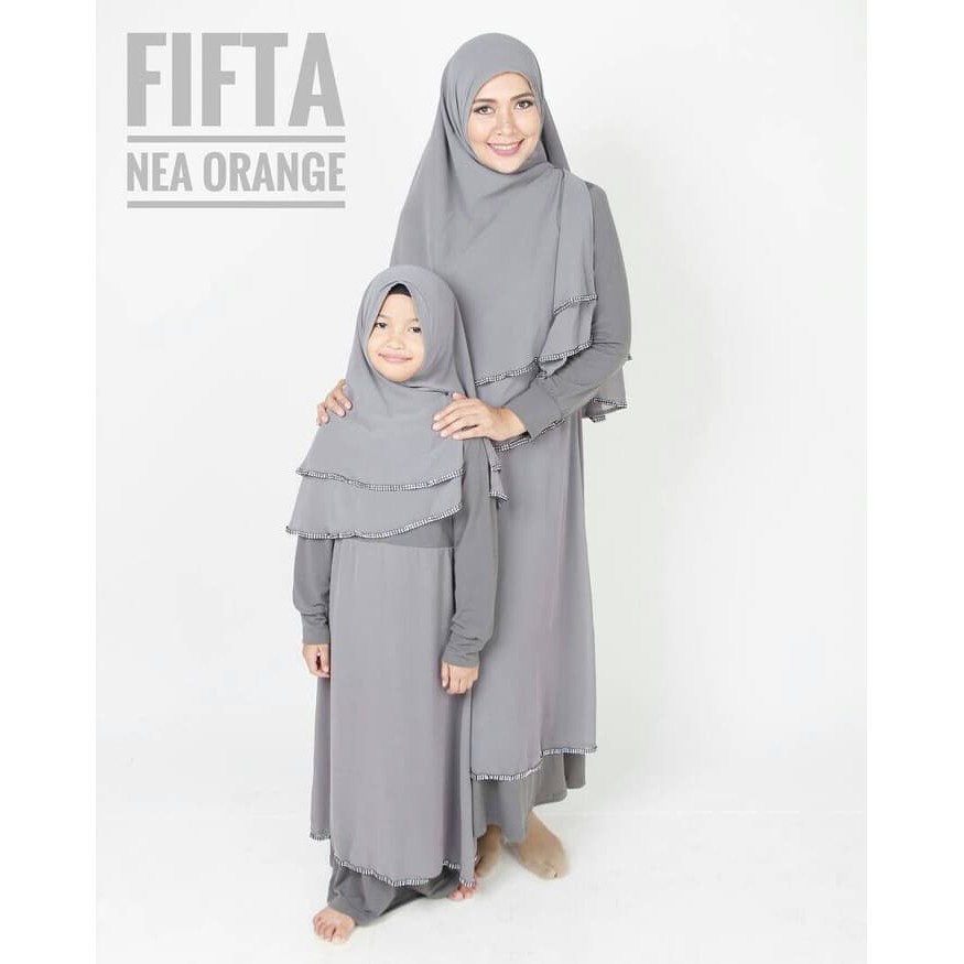 Gamis anak Abu abu (tidak termasuk dengan gamis ibu )