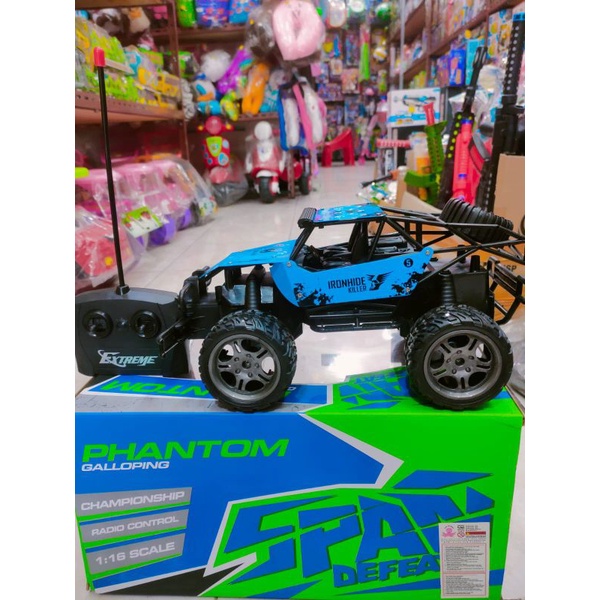 mobil RC offroad ukuran besar