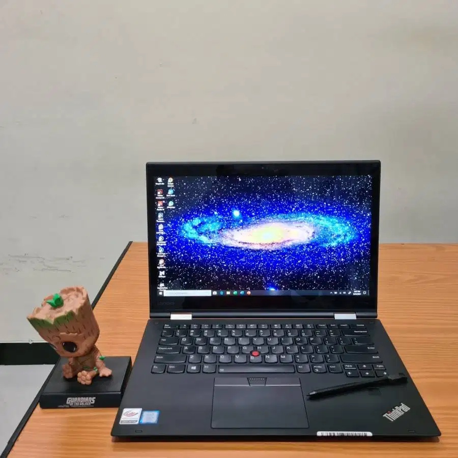 Laptop Lenovo YOGA TOUCHSCREEN i5 RAM 16GB SSD 256 Second Bekas