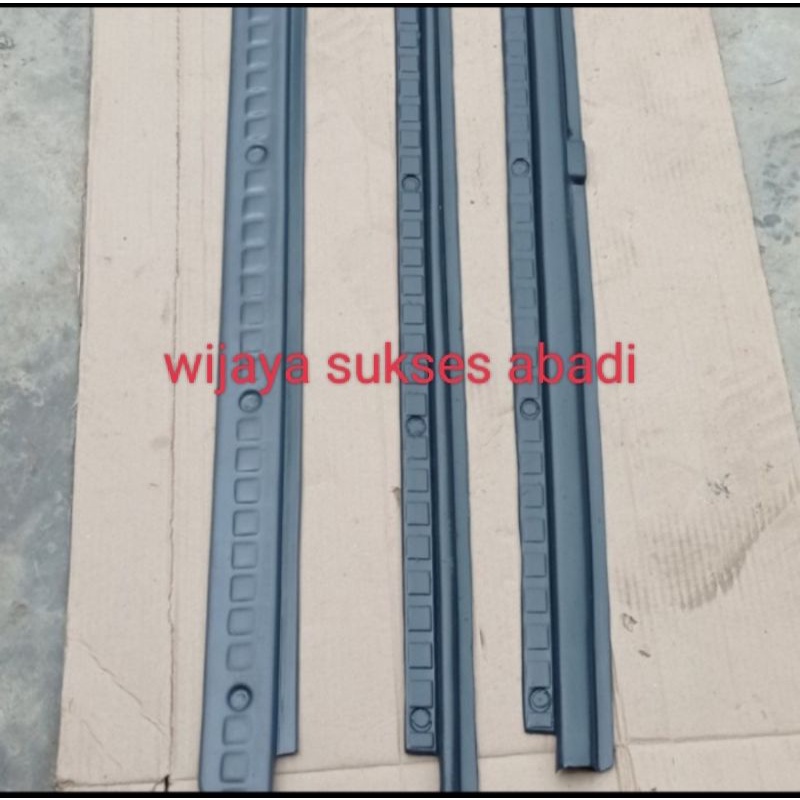 TERLARIS penjepit karpet taft gt 1set penjepit tangga taft gt les tangga taft gt penjepit karpet dep