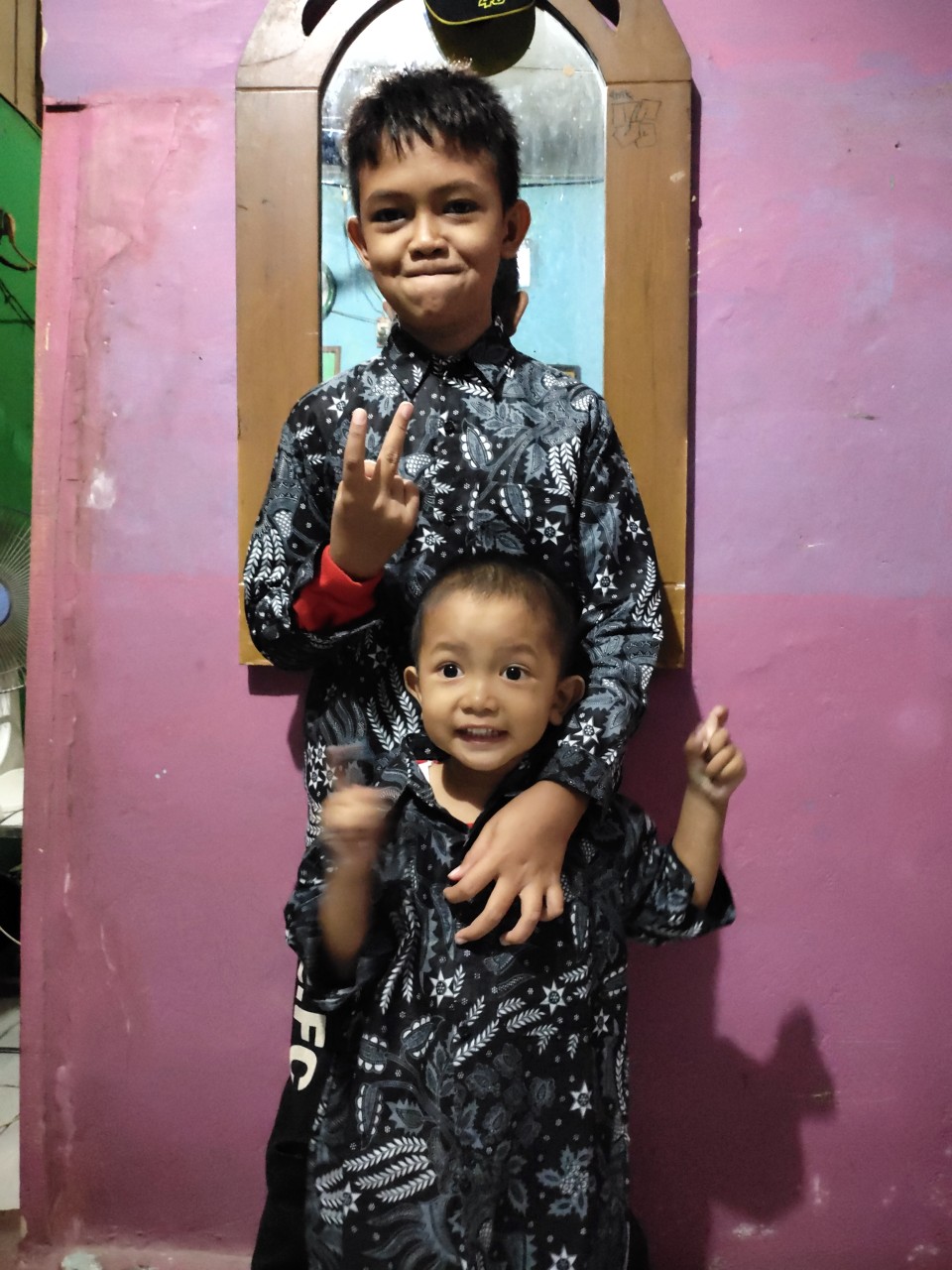 Kemeja Batik Anak Pendek Motif Manggar Abu Usia 1-12 Tahun