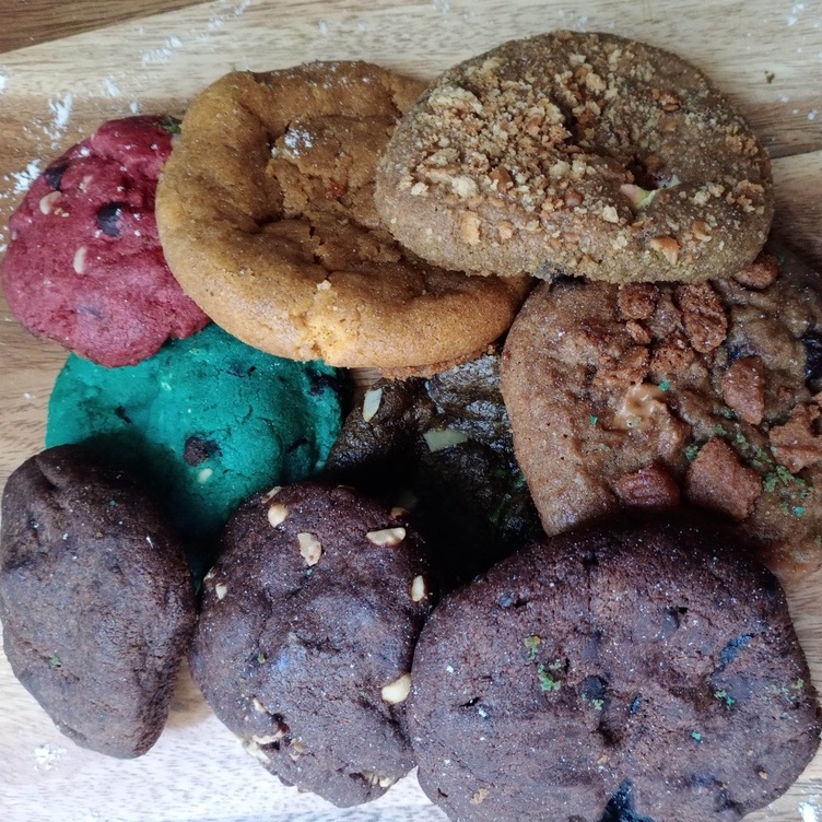 

Soft And Chewy Cookies (BUY 5 GET 6)