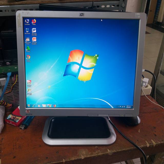 Monitor LCD 17 inci Kotak merk Hp.dell.samsung.acer.LG.Lenovo