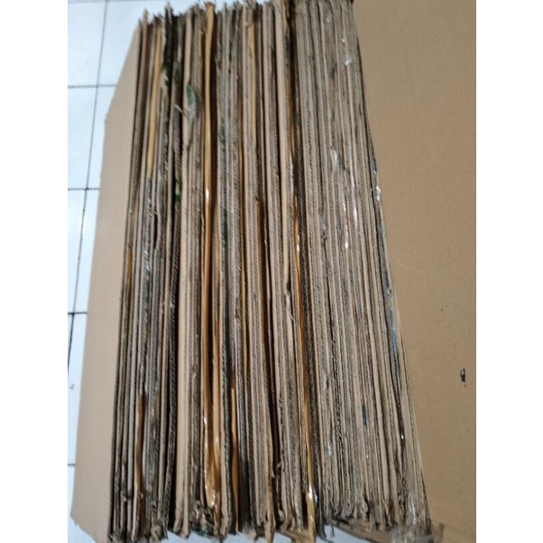 KARDUS LEMBARAN  BEKAS TEBAL P80CM X L33CM