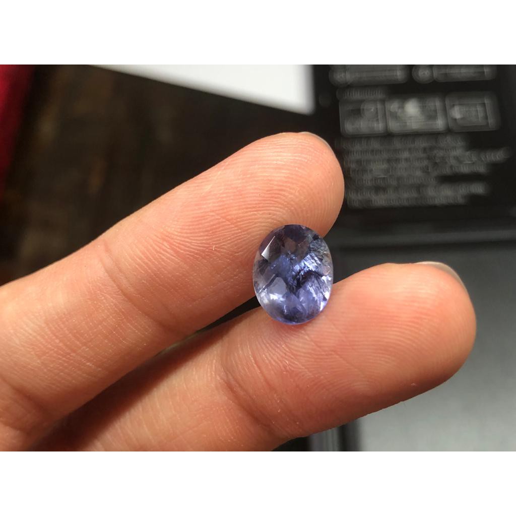 Natural iolite 2,53 cts + memo