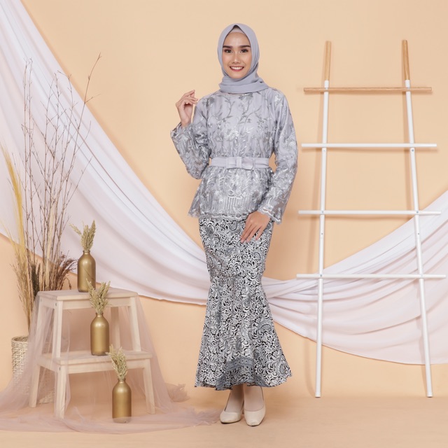 KEBAYA ARABELLE / KEBAYA WISUDA / KEBAYA TUNANGAN / KEBAYA BRIDESMAID