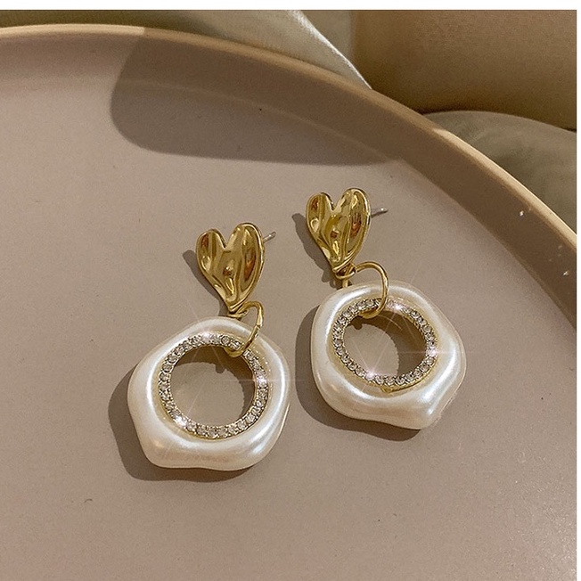 Bunga Anting Mutiara Korea Ringan Mewah dorp earrings Wanita2023Fashion Baru Earing Putih