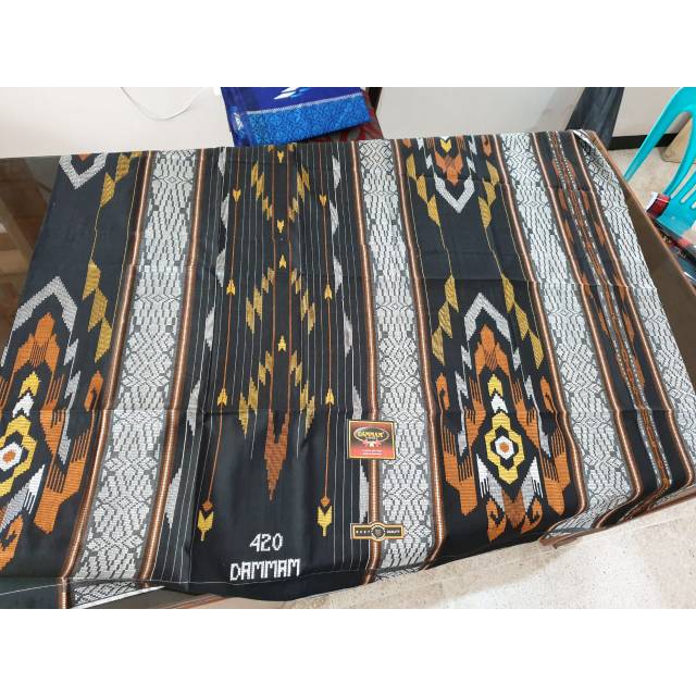 SARUNG DAMMAM SGE 210 FULL SUTRA