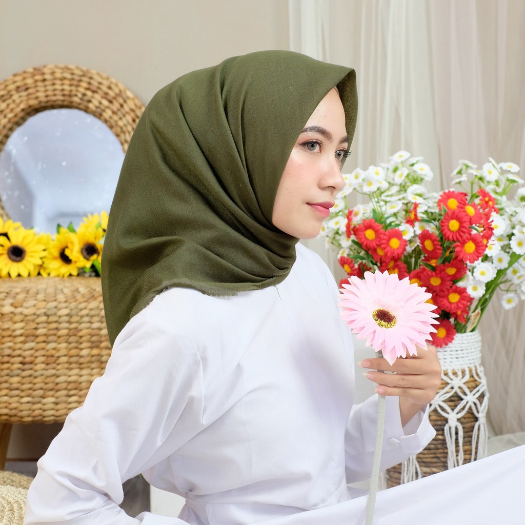 SEKVU - HIJAB SEGI EMPAT POLOS KATUN VOAL ULTRAVINE LASER CUT 110X110CM / HIJAN MUSLIM / KERUDUNG