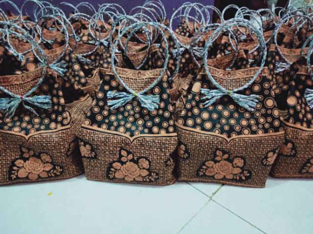 Tas hajatan batik elegan tali bulat spund bond mewah 22