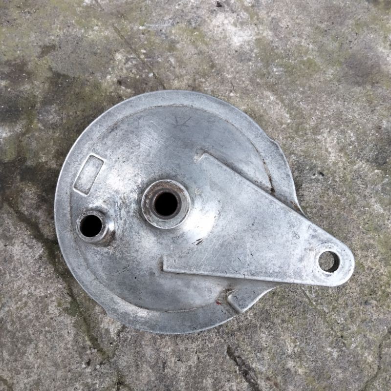 tutup tromol belakang Yamaha v75 v80