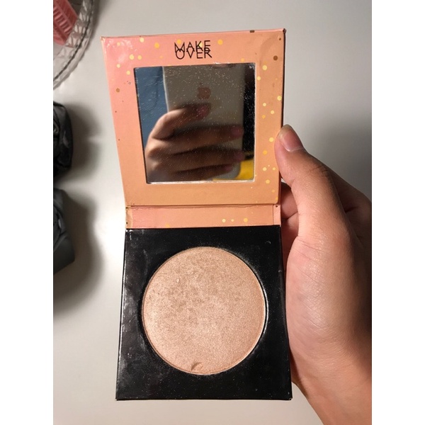 PRELOVED - make over riche glow highlighter