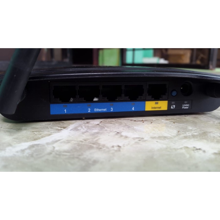 Linksys E1700 & EA3500 Gigabit OpenWRT Load Balance 1+1+1+1=4 WAN