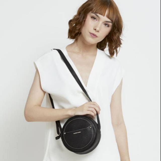 Tas Selempang Clarisa Shopie Martin Paris hitam