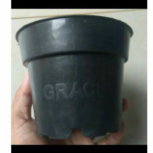 pot hitam 15cm merek grace