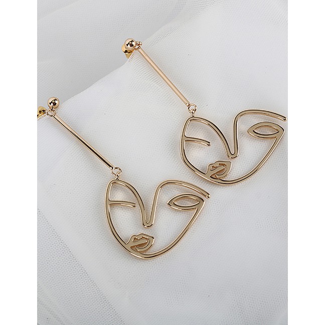 LRC Anting Tusuk Fashion Golden Expression Alloy Hollow Irregular Earrings K41589