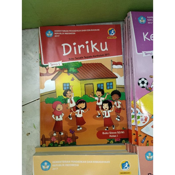 

buku paket tematik SD kelas 1 tema 1