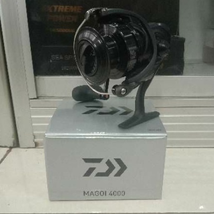 reel DAIWA MAGOI 4000 POWER HANDLE