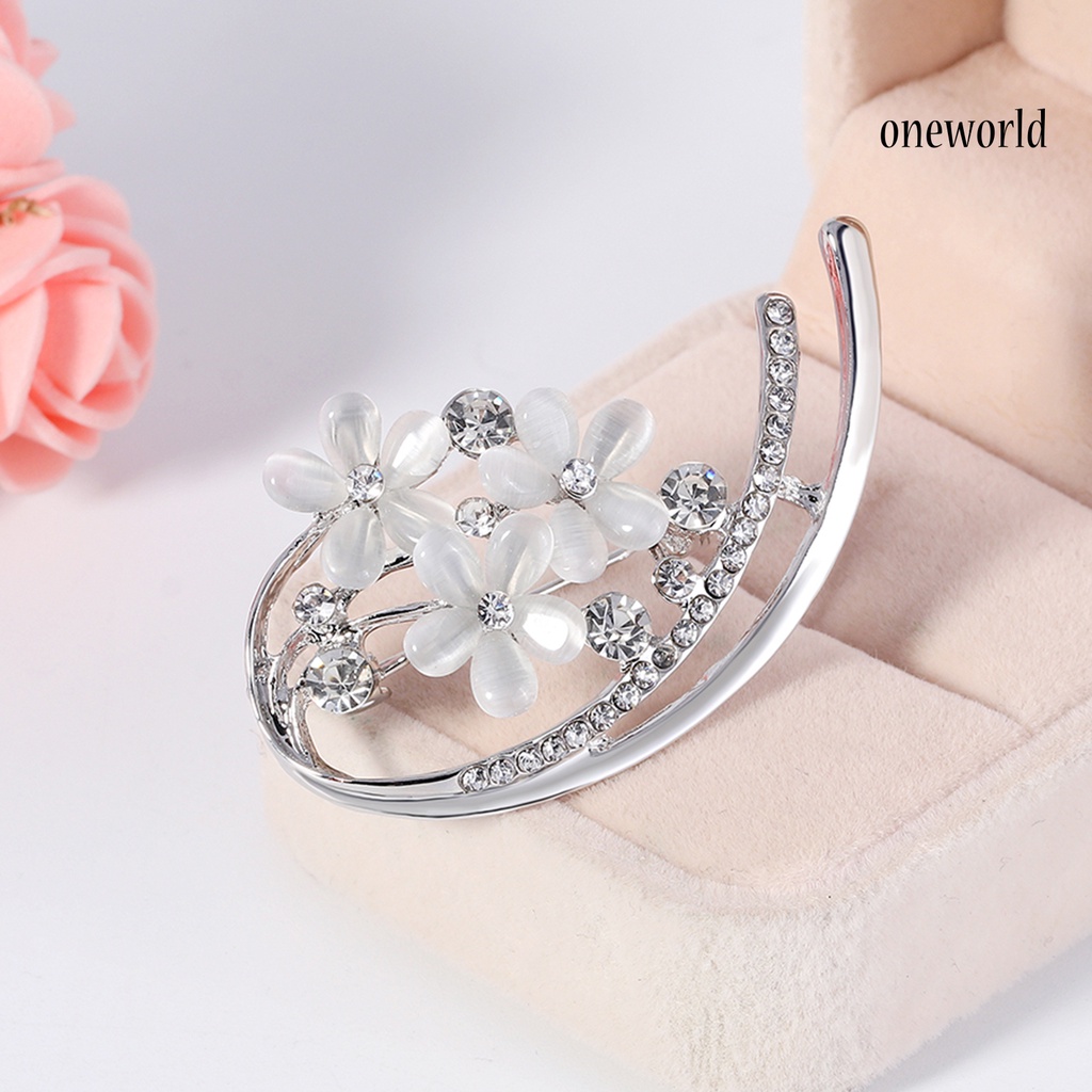 OW@ Brooch Badge Elegant Decorative Alloy Flower Rhinestone Brooch for Celebration