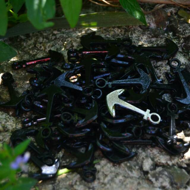 Charm Gelang Kalung Jangkar Bahan Anhas