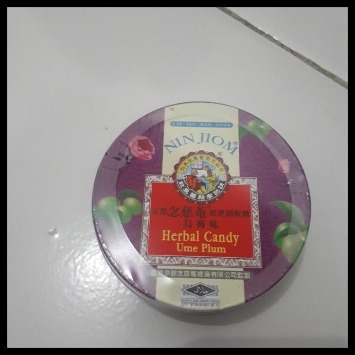 

Nin Jiom Herbal Candy Throat Lozenges Permen Tenggorokan